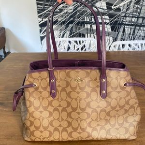 Authentic Coach shoulder bag.